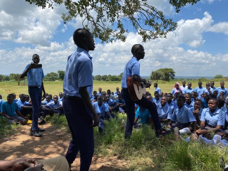 WhatsApp Image 2025-11-29 at 00.06.18